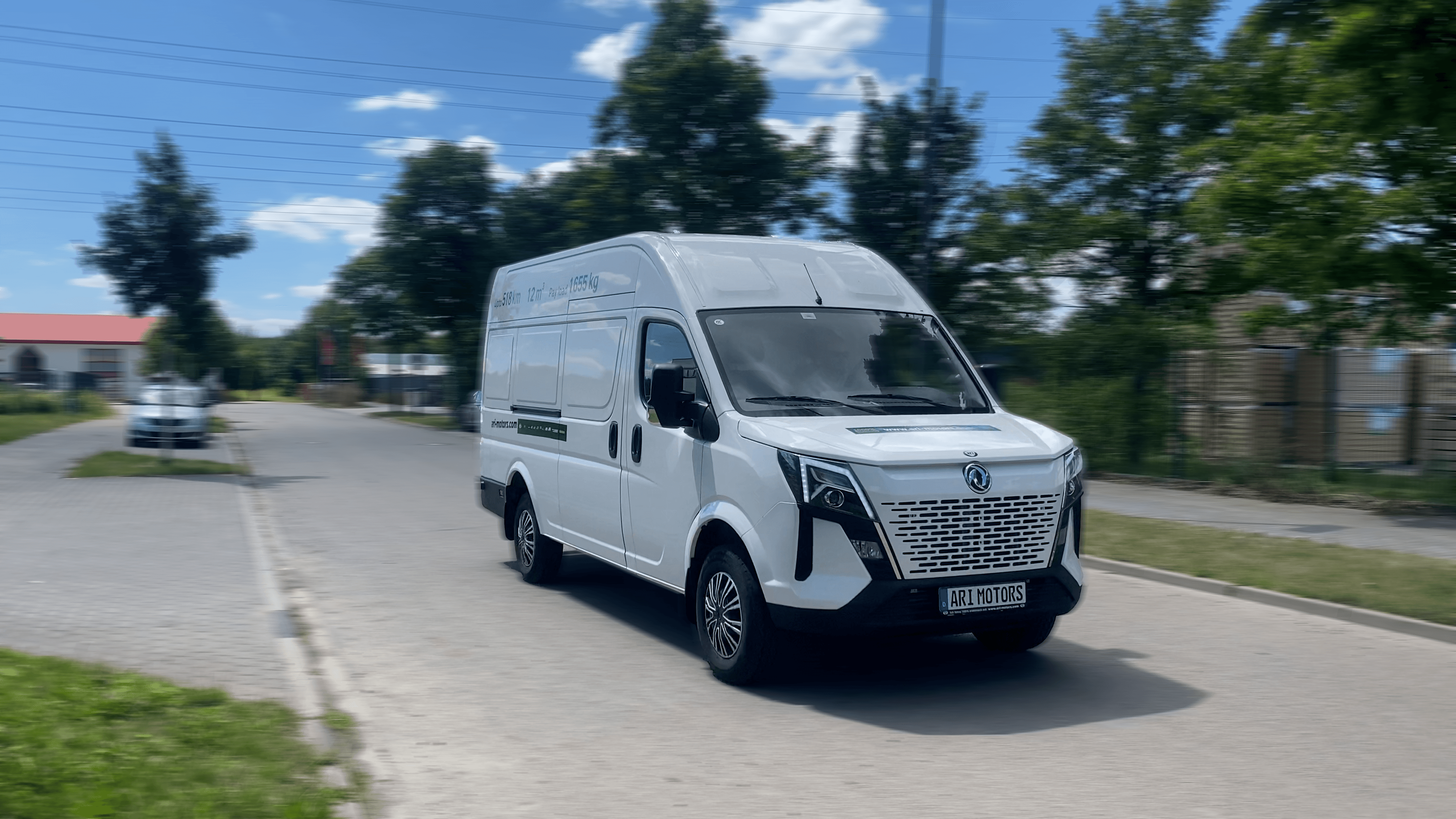 InsideEVs über Ari 1710: Neuer Elektro-Transporter der Sprinter-Klasse