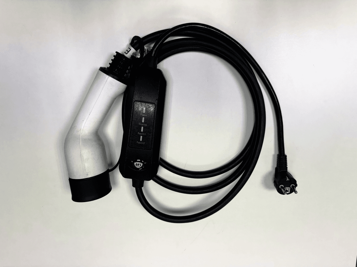 Typ2 230V Ladekabel für die Haushaltssteckdose für ARI Bruni