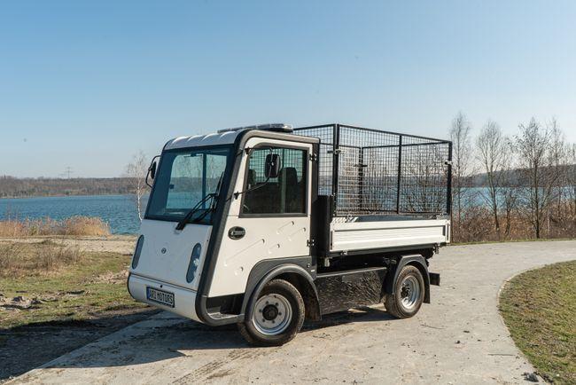 Elektrotransporter ARI 1570 Pritsche - Elektryczny transporter ARI 1570 z platformą