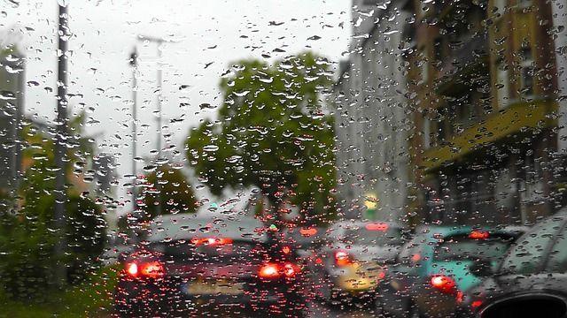 Clear vision: 9 effective professional tips to prevent car windows from misting up