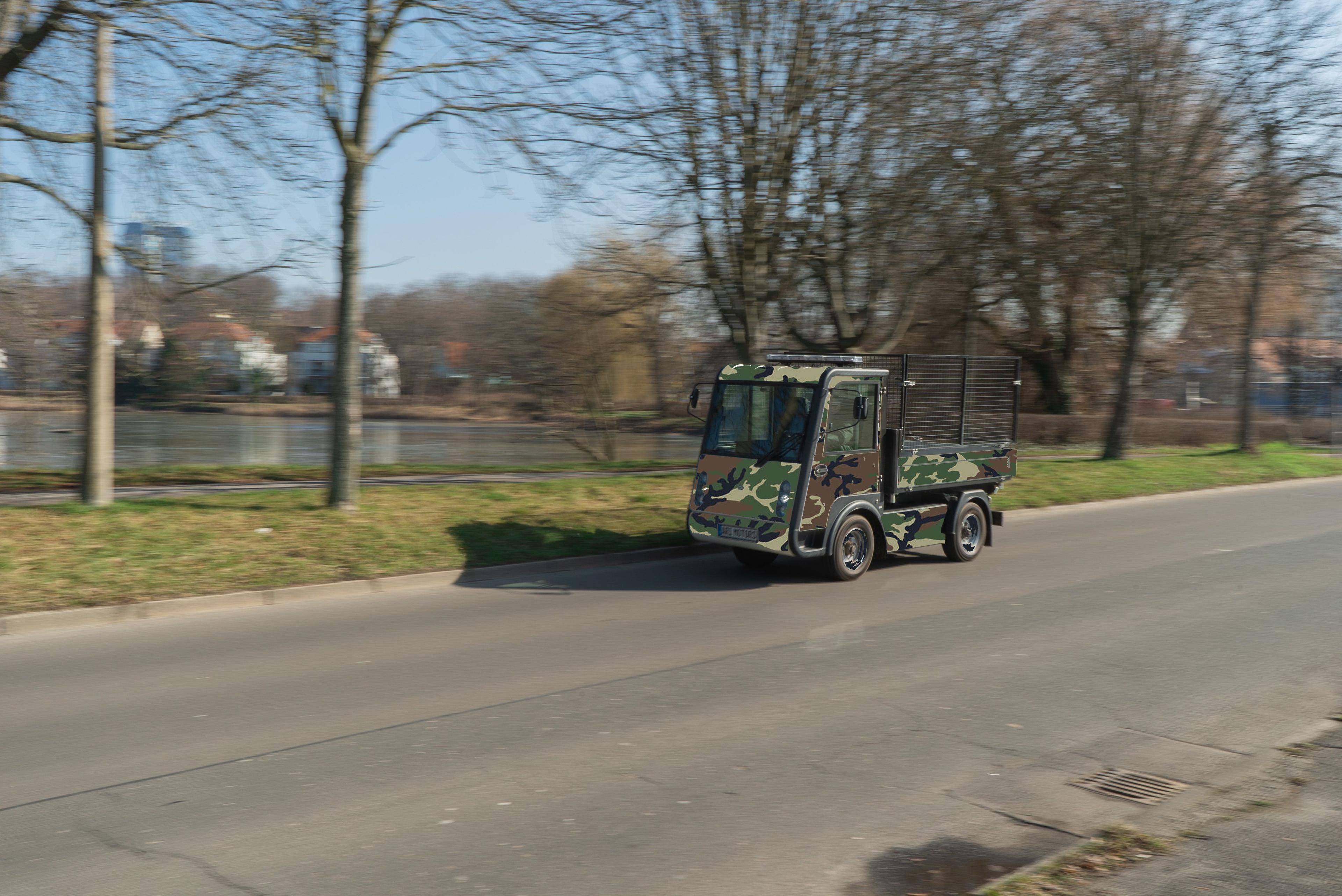 ARI Motors präsentiert robusten Elektrotransporter ARI 1570 für militärische Logistik