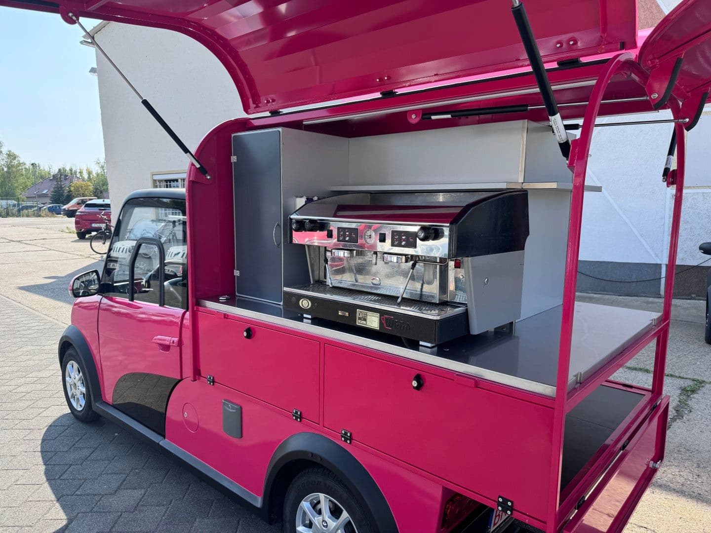 Foodtruck & Elektrotransporter: Was beim Aufbau rechtlich zu beachten ist