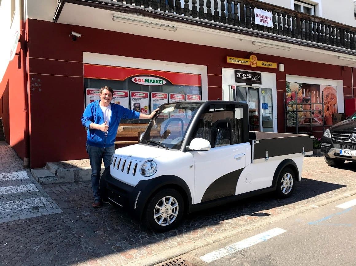 ARI 458 Pritsche L alias "Papamobil" im Einsatz beim GOL Market in Taufers in Südtirol