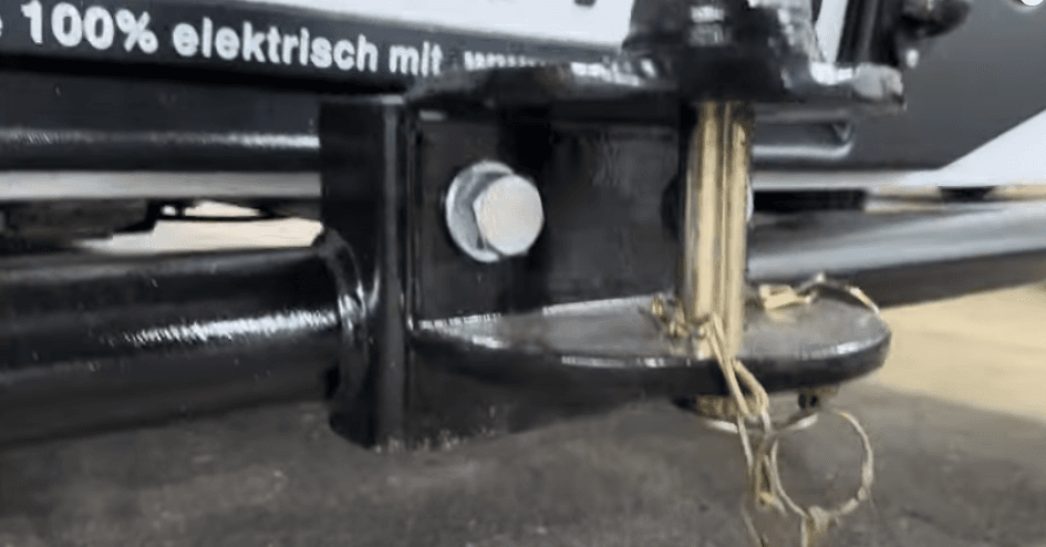 ARI 458 Kleintransporter mit Rangier- und Maulkupplung: Zum Ziehen von Wassertanks oder Mülltonnen