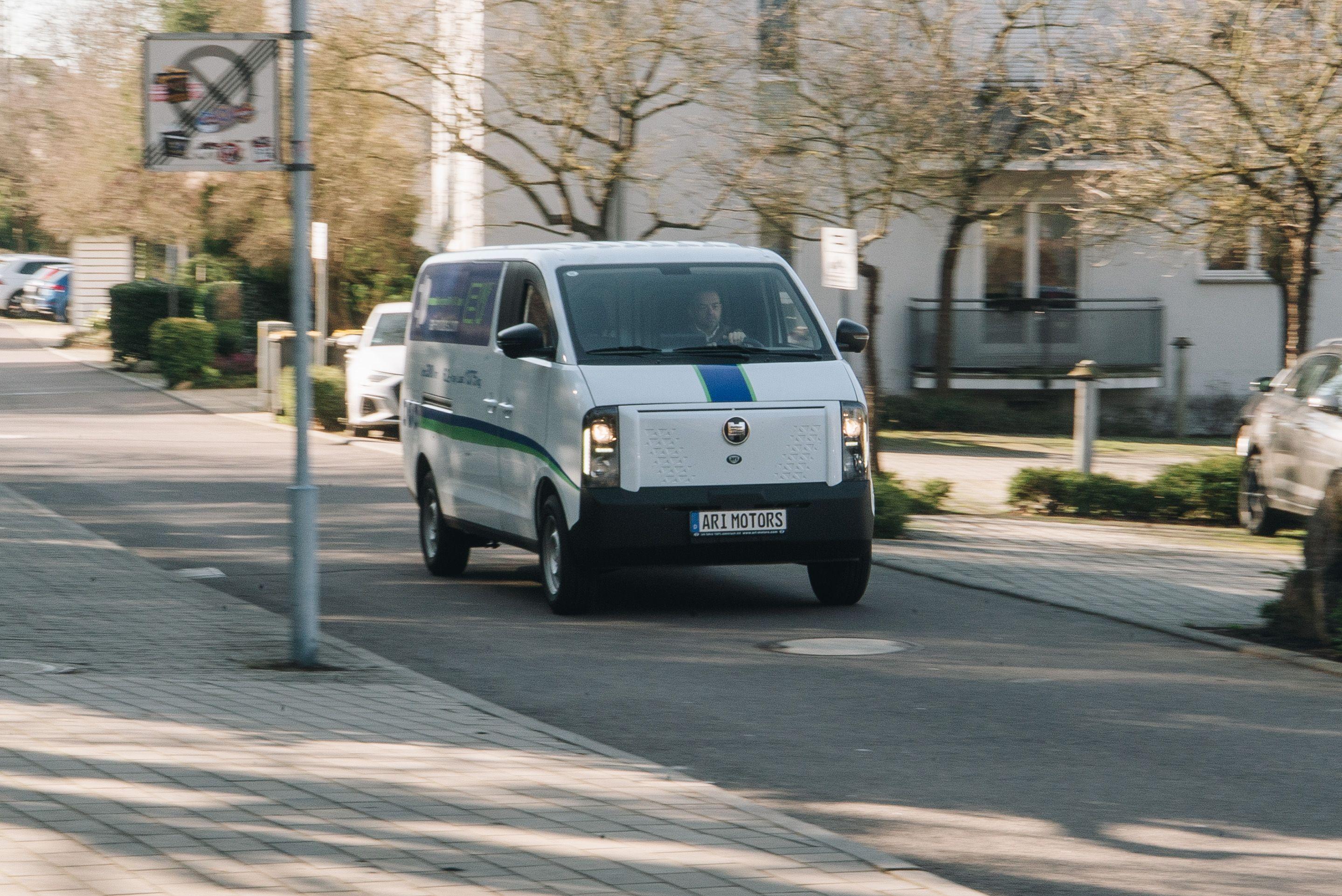 NRW-Förderung für kommunale E-Fahrzeuge 2025 – Jetzt mit ARI Motors durchstarten