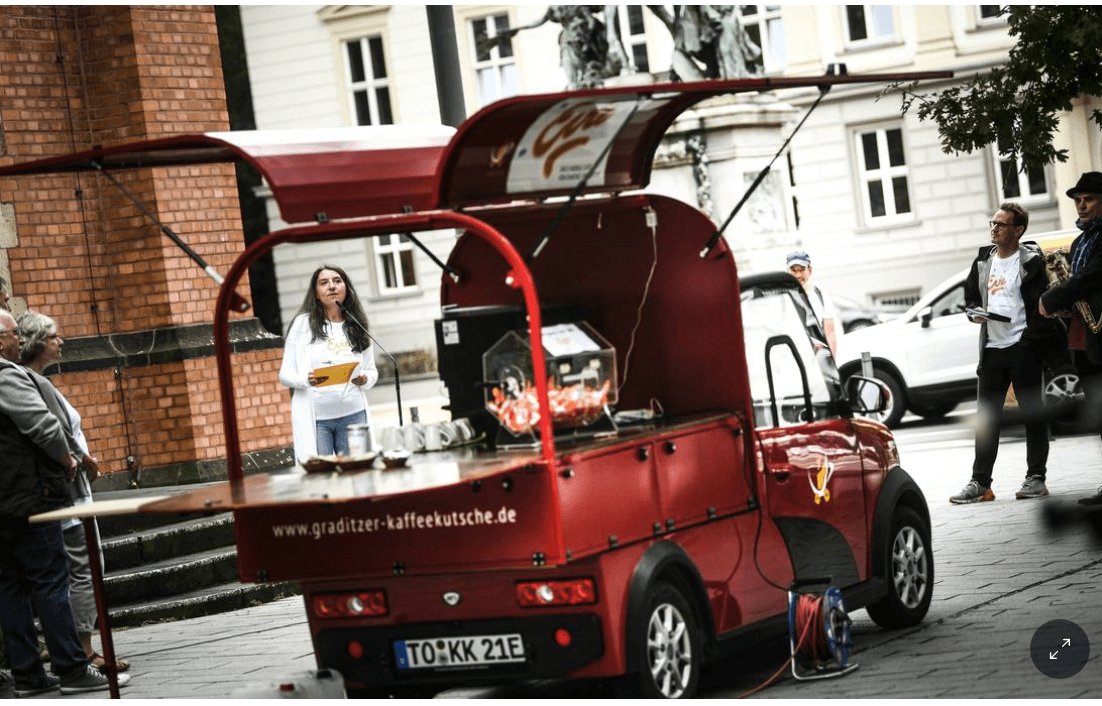 Rheinische Post berichtet über e-Seelsorge-Mobil von ARI Motors