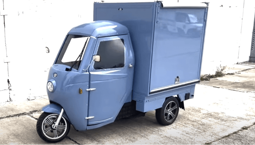 Golem über ARI Motors Reminiszenz an die Ape