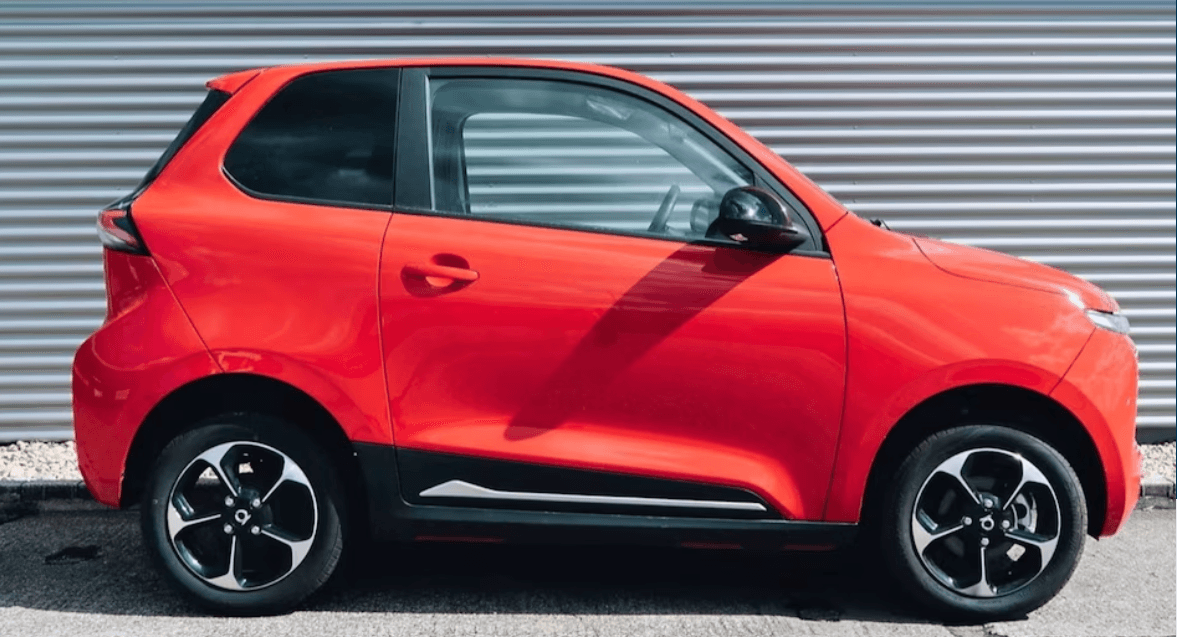 Auto Italia über ARI 902 - den Minitransporter mit SUV-Kofferraum