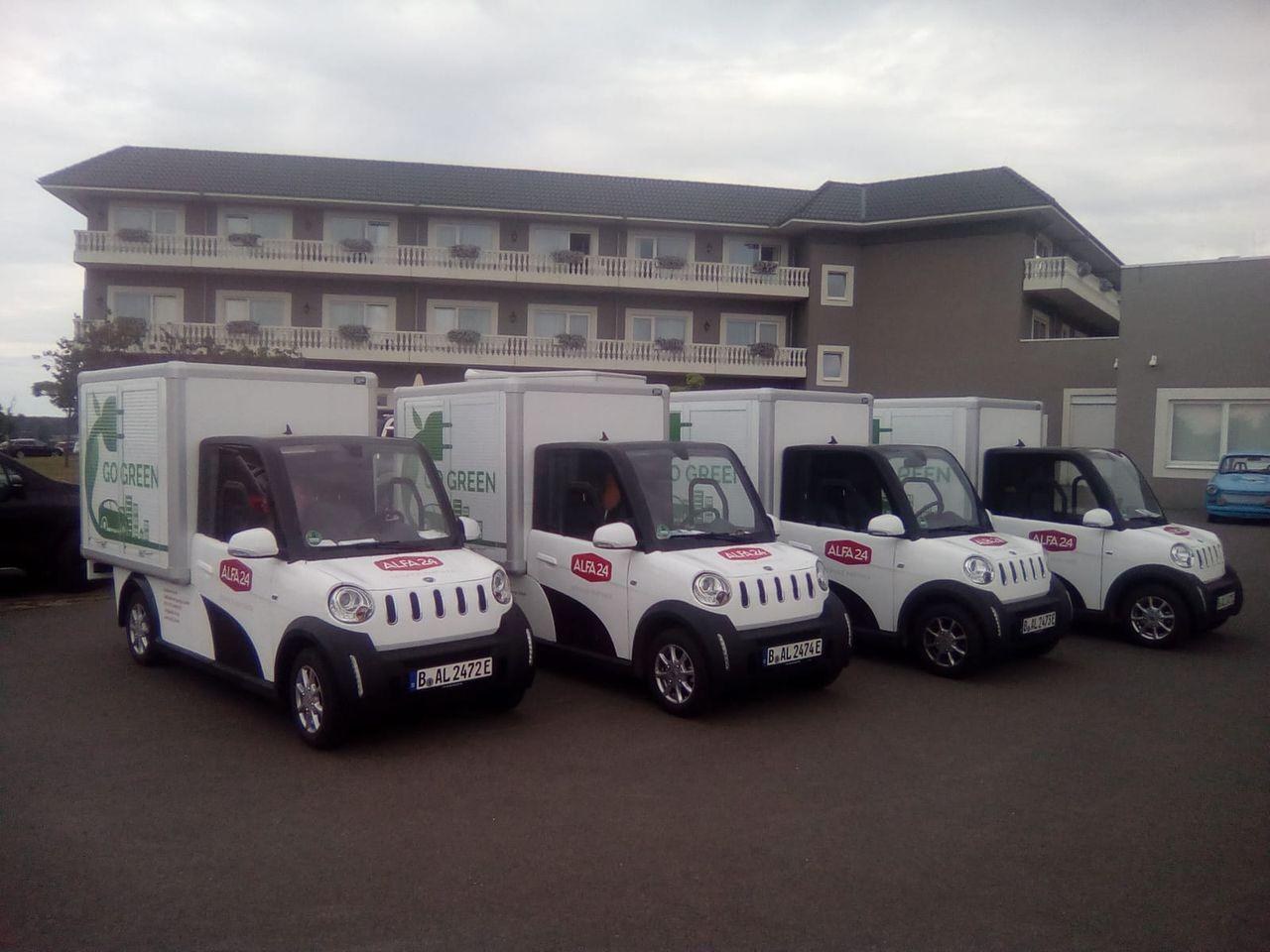 Vier ARI 458 z indywidualną konstrukcją w ośrodku Van der Valk w 18292 Linstow