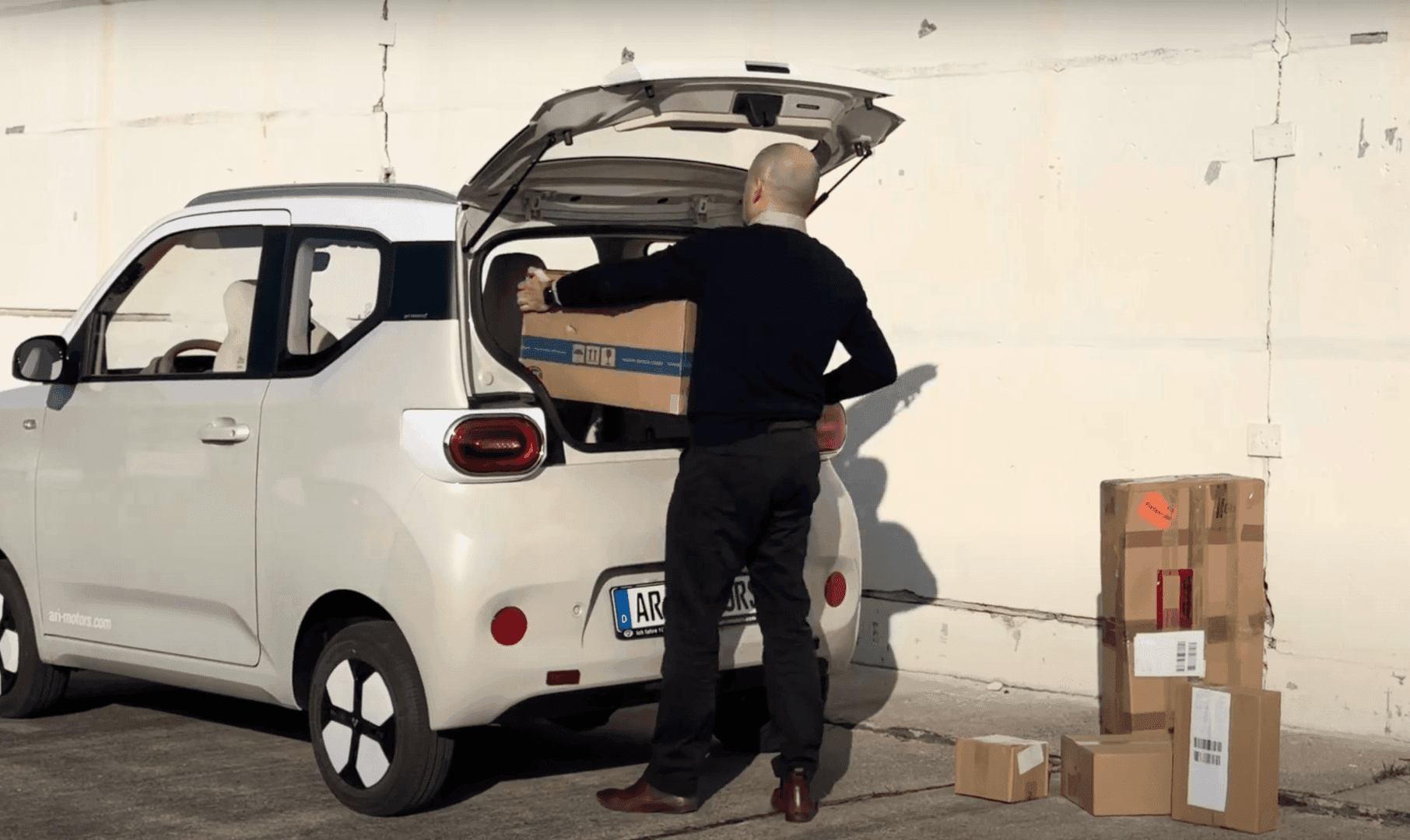ARI Bruni: The space miracle among subcompact cars - What fits in the trunk?