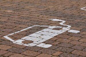 Neue Studie rechnet mit deutlich mehr Elektroautos bis 2030 als angenommen